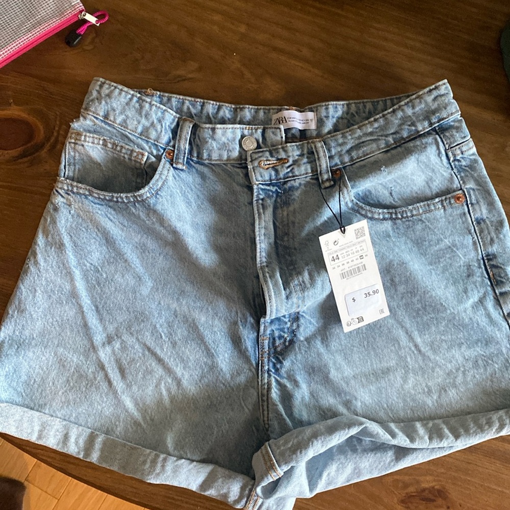 Zara high waisted denim shorts size 12